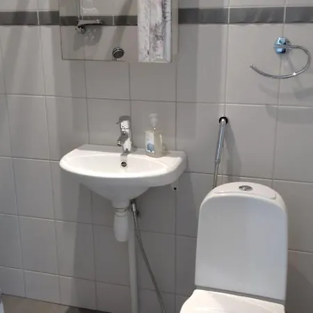 Δωμάτια σε οικογενειακή κατοικία Aisa